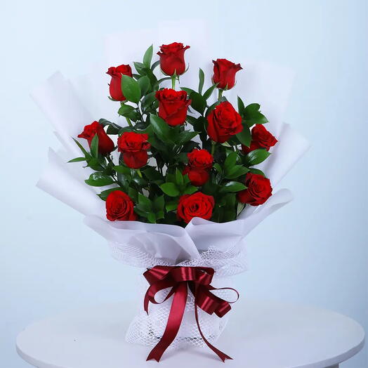 Romantic 12 Red Roses Bouquet