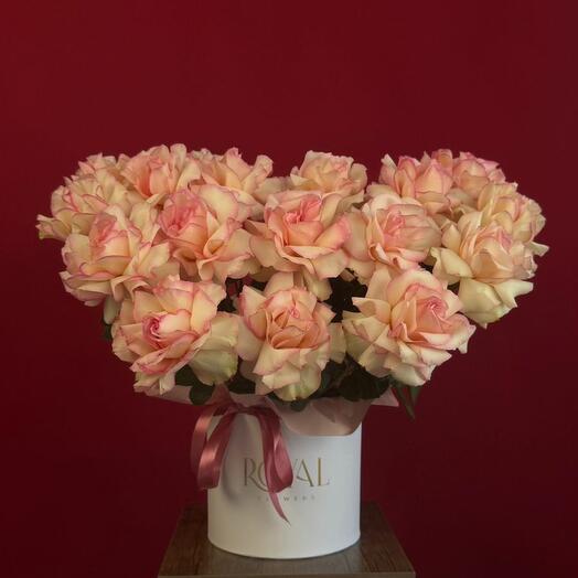 Композиция из роз французских