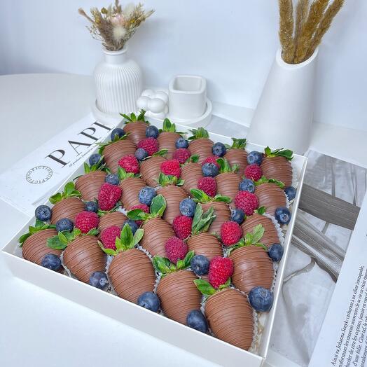Набор клубничек в молочном шоколаде(20-25🍓)