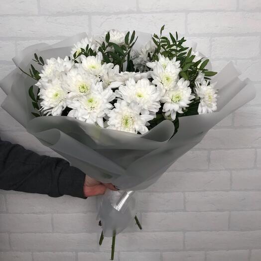 Bouquet "Sundae" made of white bush chrysanthemums
