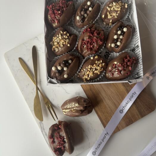 Финики в шоколаде с начинками