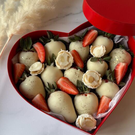 Fresas cubiertas de chocolate blanco con Raffaello
