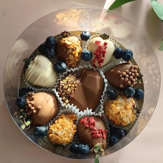 Клубника и шоколад с Дубайской начинкой