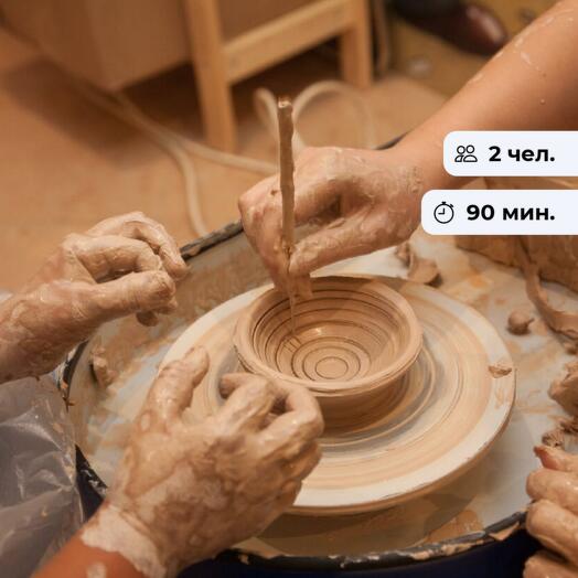 We create together. Pottery workshop
