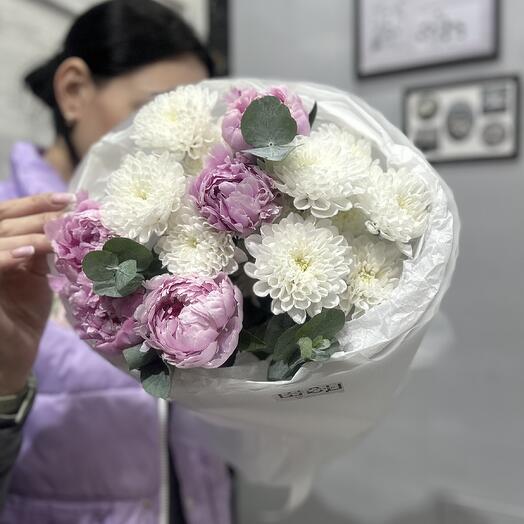 Букет с пионами и хризантемами 💖