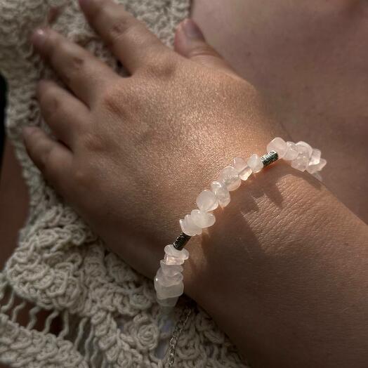 Браслет из натурального розового кварца Natural Rose Quartz bracelet