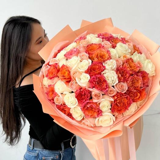 Монобукет из 101 микс розы