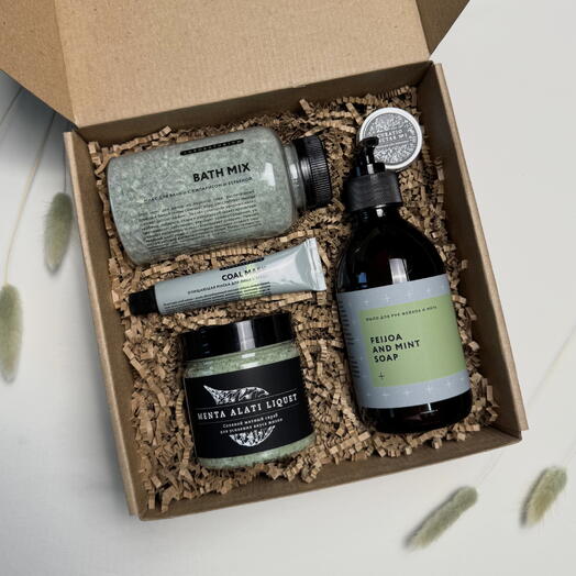 Подарочный набор косметики «Бодрящее утро»