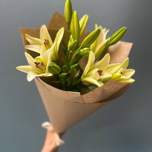 Букет из 3х Лилий Азиатской (без аромата)