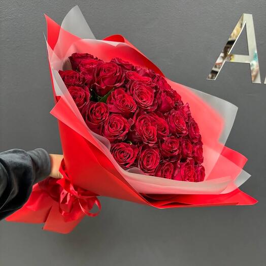31 красная кенийская роза 🌹
