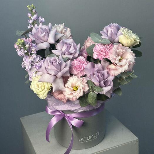 Букет в шляпной коробке Purple Dream L