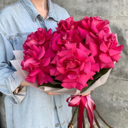 Mono bouquet of 7 fragrant French roses