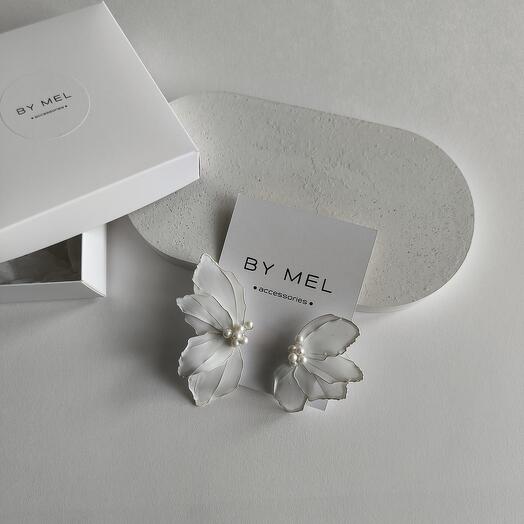 Серьги "Camilla" из витрали ручной работы, ассиметричные серьги, свадебные серьги, акцентные серьги