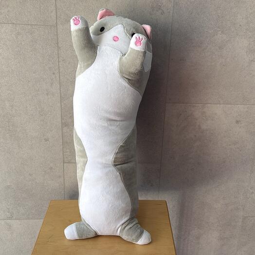 Кот батон серый