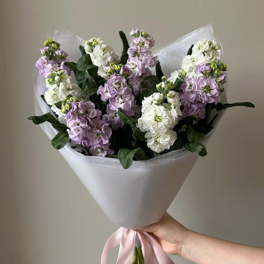 Букет из 9 ароматных маттиол