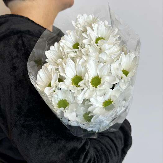 Стойкий букет из хризантемы 3