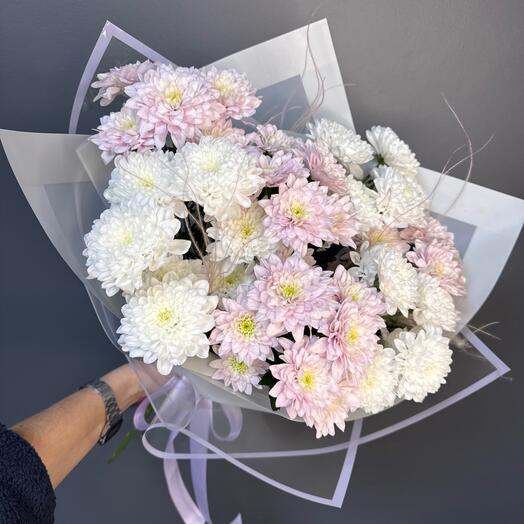 Облако нежности - букет кустовых хризантем