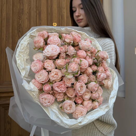 Букет из 25 кустовых роз Бомбастик