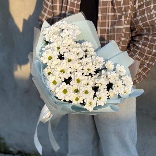 Стильный букет ромашек