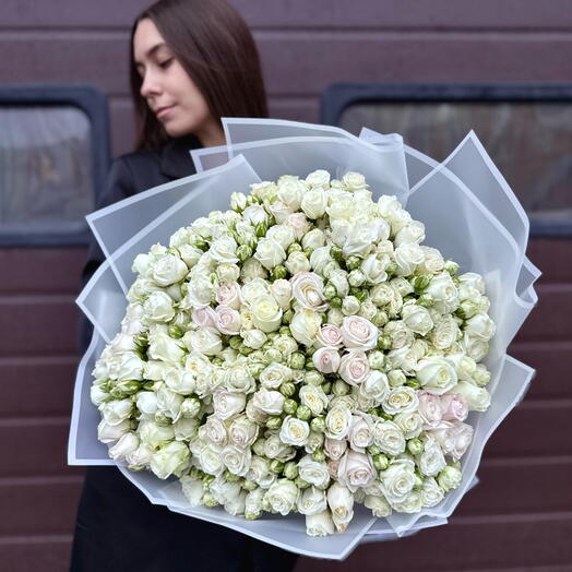 Букет| Белых кустовых роз 51шт