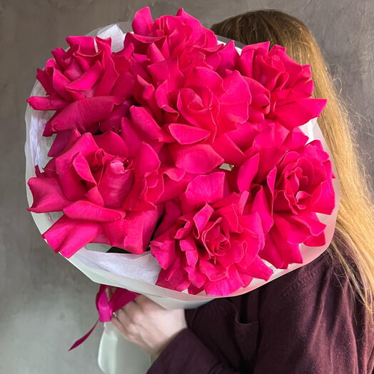 Ароматные французские розы (7 штук)