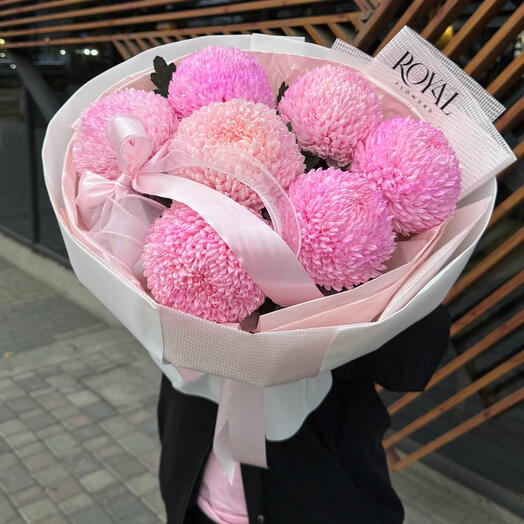 Букет из розовой хризантемы