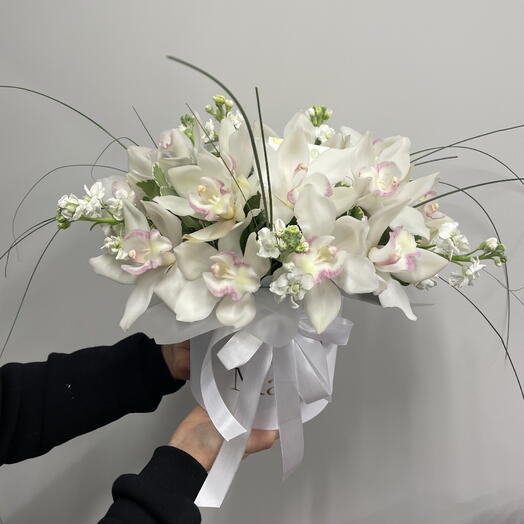 Flowers for mom / white