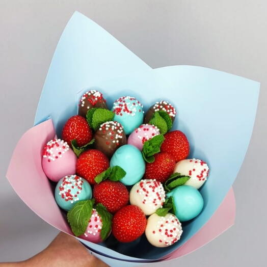 Мини букет из некрупной клубники .в шоколаде с мятой, номер 2