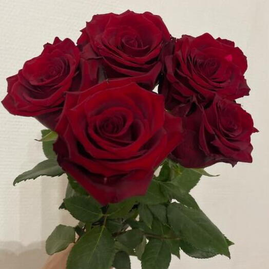 Ramo de rosas rojas