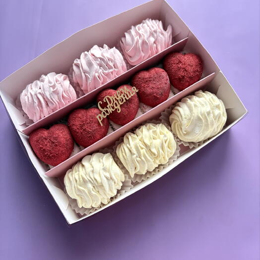 Подарок на день рождения: зефир и конфеты птичье молоко