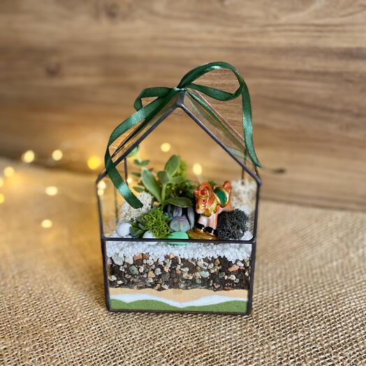 Новогодний домик с лошадкой