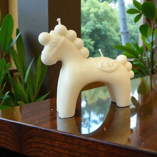 Свеча лошадка