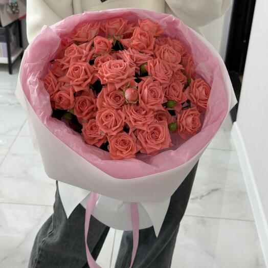 Розовая Кустовая Роза в букете 💝
