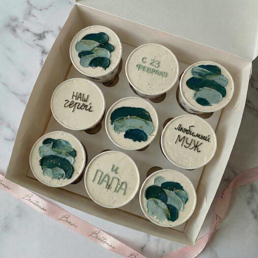 Набор тортов в стаканчике на 23 февраля cake to go 9 шт
