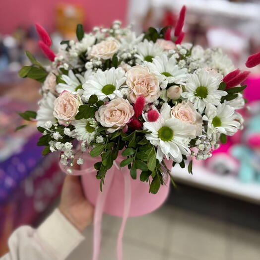 Цветы в коробке 33