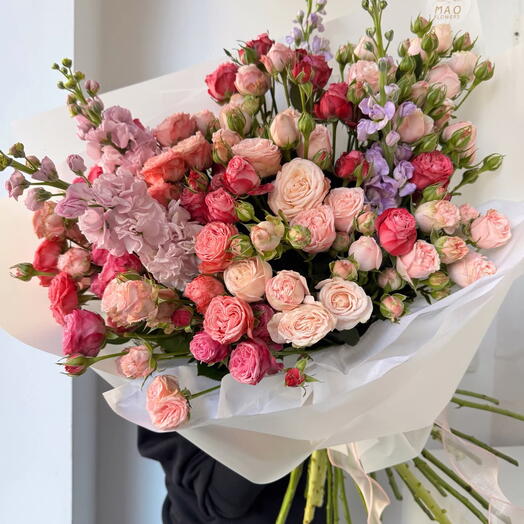 Romantic  Rose Bouquet- ვარდების თაიგული