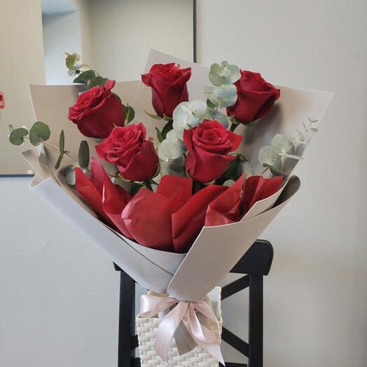 Букет из красных роз 🌹