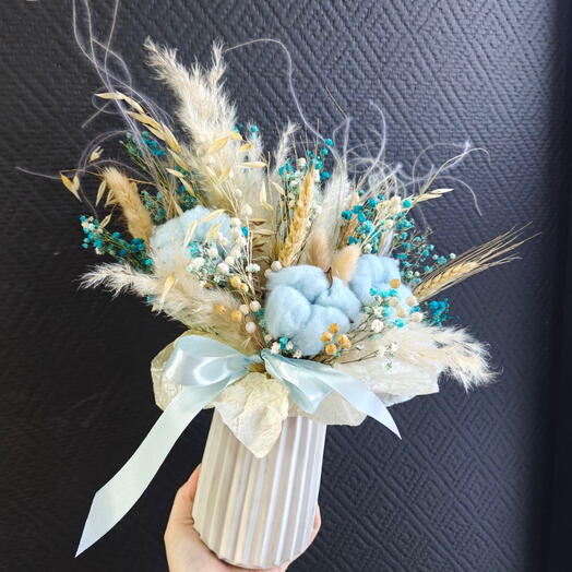 «Рассвет» - композиция из голубого хлопка с пшеницей и ковылью