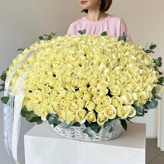 Wow-корзина с кенийскими розами