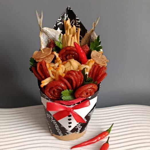Коробочка с закусками Презент