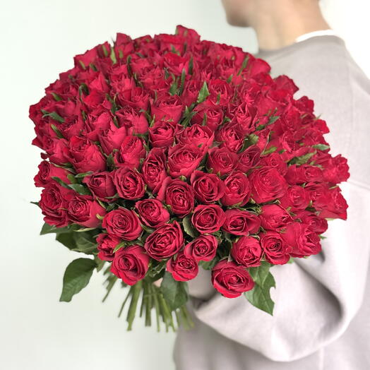 Bouquet of 101 red roses Kenya
