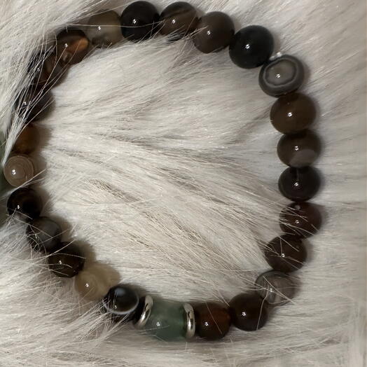 Браслет под карие и зелено-карие глаза из натуральных камней