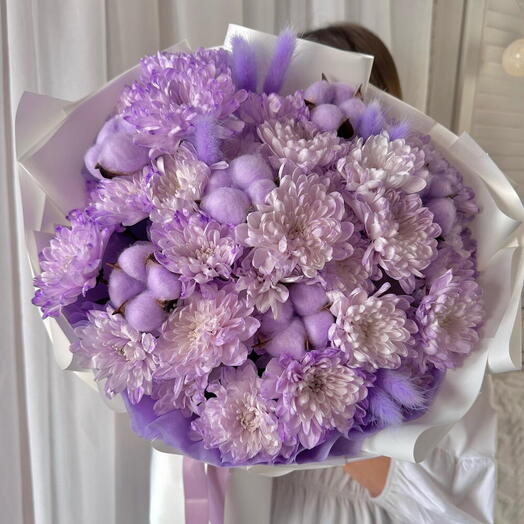 Авторский букет: сиреневая хризантема, натуральный хлопок, лагурус 🌸Размер М