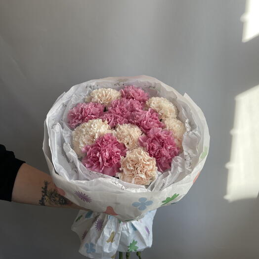 Букет из розовых диантусов
