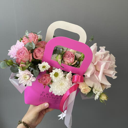 Яркая сумочка с цветами «Pink💕» | Французская Роза | Кустовые розы | Кустовые хризантемы