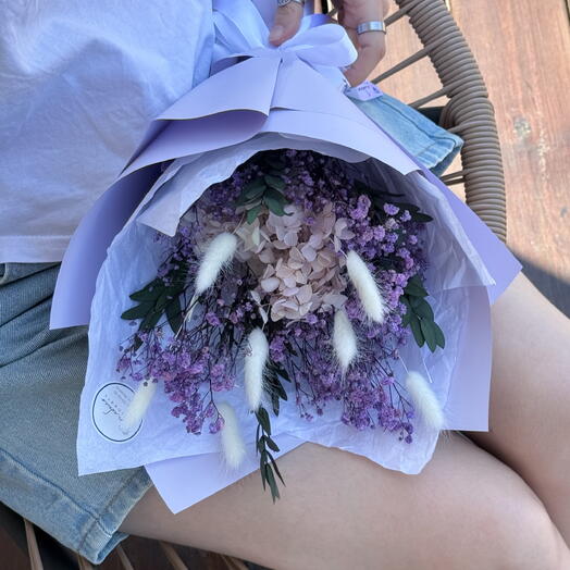 Букет «Виола» из стабилизированных цветов и сухоцветов 💜