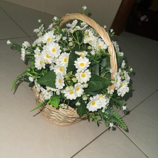 Ритуальная корзина ромашки
