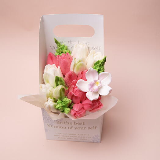 Композиция из зефира «Blooming Love»