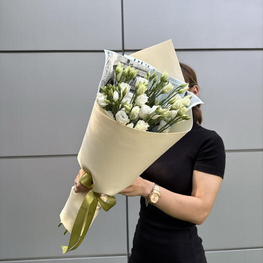 «Эустома: нежность без лишних слов» 💖в стильной упаковке 🌸
