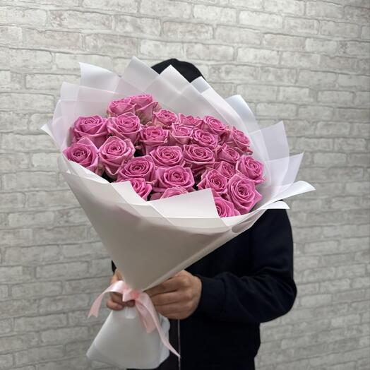 25 розовых роз 😍